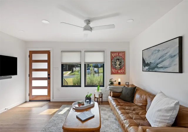 Photo 3 of Single family home for sale at 1803 Perez St, Austin, TX 78721 | MLS# 2520379 | Listing updated on 2026-08-31