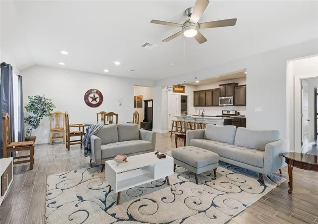 Photo 2 of Single family home for sale at 3543 Pauling Loop, Round Rock, TX 78665 | MLS# 7068722 | Listing updated on 2026-09-30