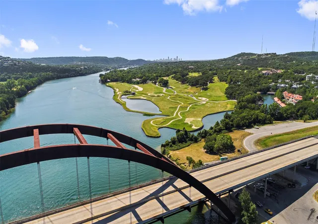 20th image of 2503 Westlake Dr #201, Austin, TX 78746 | MLS# 4160678