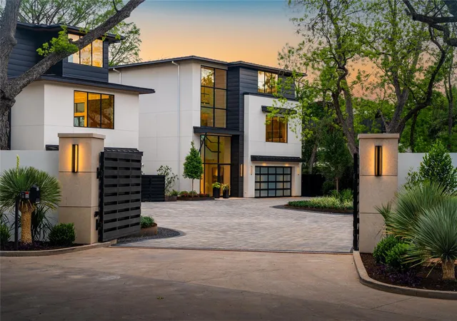2nd image of 2503 Westlake Dr #201, Austin, TX 78746 | MLS# 4160678