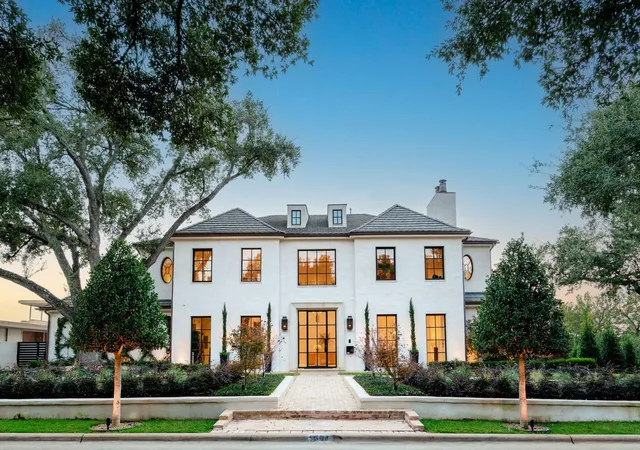 1st image of 3701 Eastledge Dr, Austin, TX 78731 | MLS# 6282045