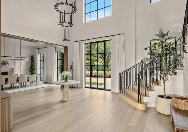 2nd image of 3701 Eastledge Dr, Austin, TX 78731 | MLS# 6282045