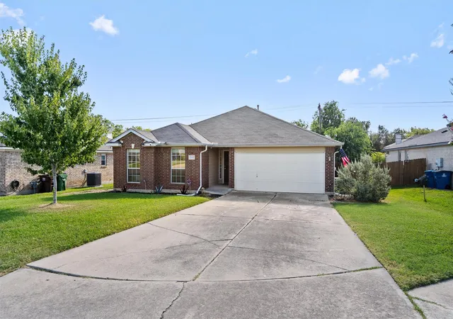 Photo 3 of Single family home for sale at 2346 Friarcreek Loop, Round Rock, TX 78664 | MLS# 8010931 | Listing updated on 2026-07-10