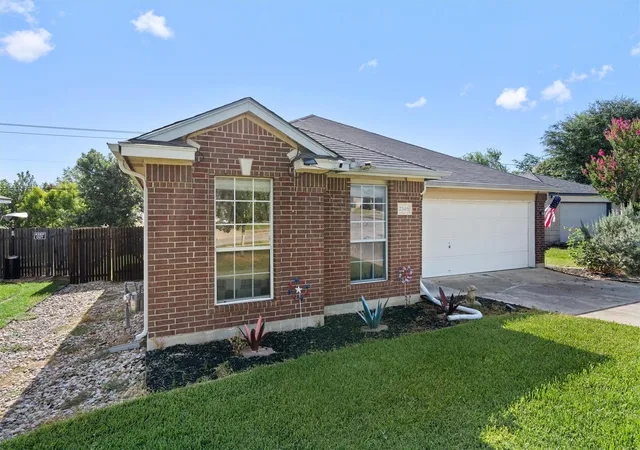 Photo 3 of Single family home for sale at 2346 Friarcreek Loop, Round Rock, TX 78664 | MLS# 8010931 | Listing updated on 2026-07-10