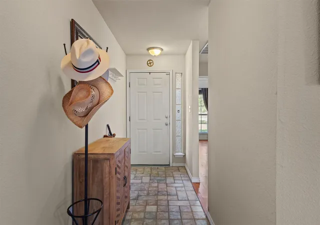 Photo 4 of Single family home for sale at 2346 Friarcreek Loop, Round Rock, TX 78664 | MLS# 8010931 | Listing updated on 2026-07-10
