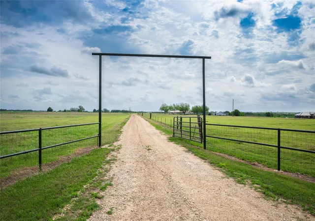 image of 851 County Road 455, Coupland, TX 78615 | MLS# 3317427