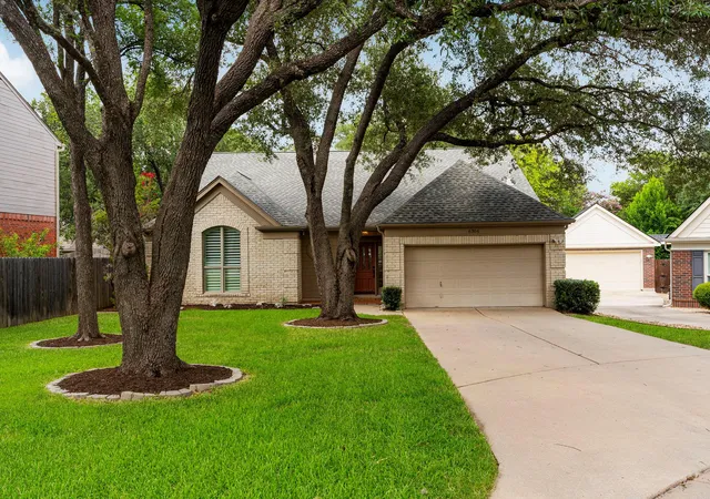 1st image of 6304 Walebridge Ln, Austin, TX 78739 | MLS# 3822469