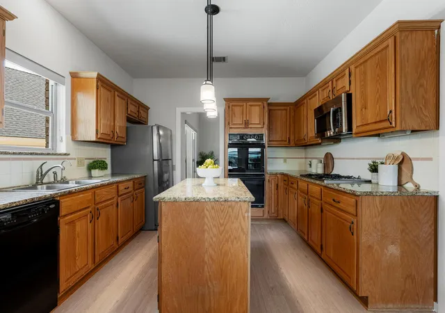4th image of 6304 Walebridge Ln, Austin, TX 78739 | MLS# 3822469