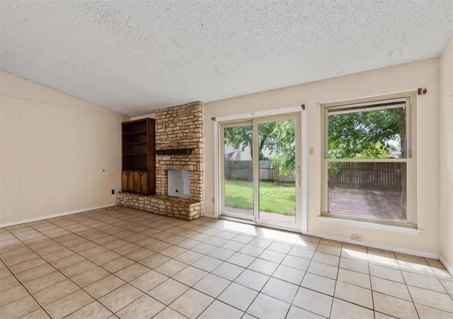 5th image of 4809 Bayside Dr, Austin, TX 78744 | MLS# 6601070
