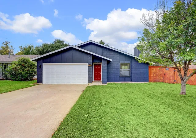 Photo 1 of Single family home for sale at 6300 Capriola Dr, Austin, TX 78745 | MLS# 7781283 | Listing updated on 2026-07-23