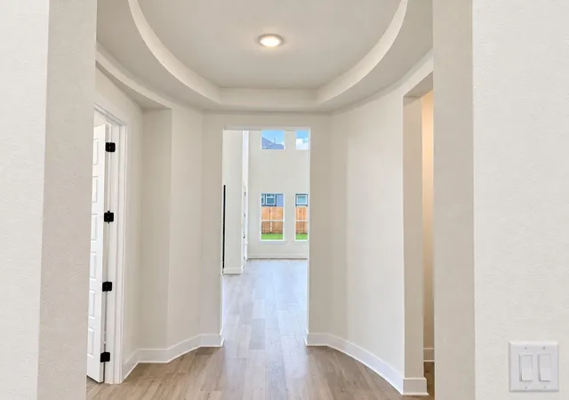 Photo 1 of Single family home for sale at 204 Medallion St, Liberty Hill, TX 78642 | MLS# 4934514 | Listing updated on 2026-10-08