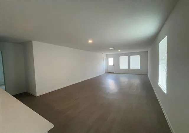Photo 2 of Single family home for sale at 129 Spotbill Ct, Uhland, TX 78640 | MLS# 4873457 | Listing updated on 2026-10-07