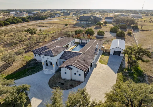 Photo 4 of Single family home for sale at 508 Kasen Cir, Liberty Hill, TX 78642 | MLS# 9088444 | Listing updated on 2026-09-12