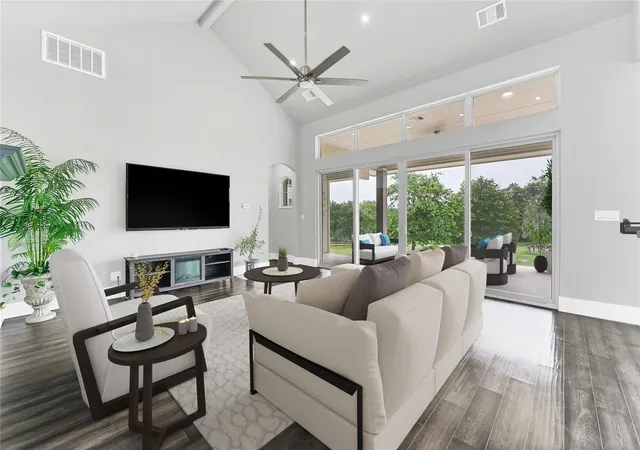 4th image of 145 Pavilion Dr, Cedar Creek, TX 78612 | MLS# 9161788