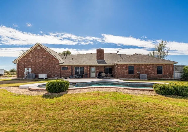 3rd image of 651 County Road 497, Taylor, TX 76574 | MLS# 7842414