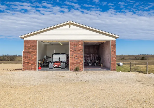 4th image of 651 County Road 497, Taylor, TX 76574 | MLS# 7842414