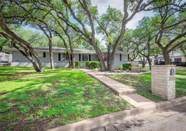 1st image of 4901 Timberline Dr, Austin, TX 78746 | MLS# 4440014
