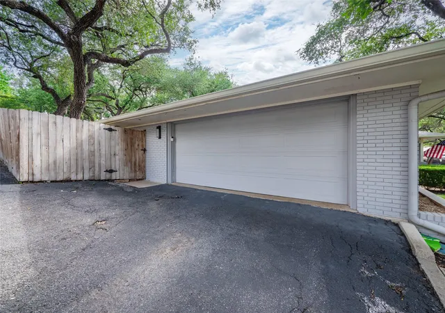 39th image of 4901 Timberline Dr, Austin, TX 78746 | MLS# 4440014