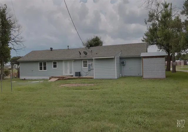 2nd image of 112 Eloise St, Caldwell, TX 77836 | MLS# 7247998