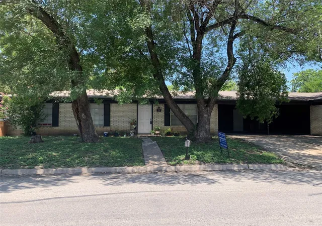 Photo 1 of Multi family home for sale at 2519 Glen Springs Way, Austin, TX 78741 | MLS# 7057255 | Listing updated on 2026-09-12