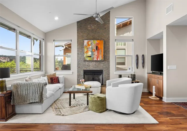 3rd image of 8110 Ranch Rd 2222, Austin, TX 78730