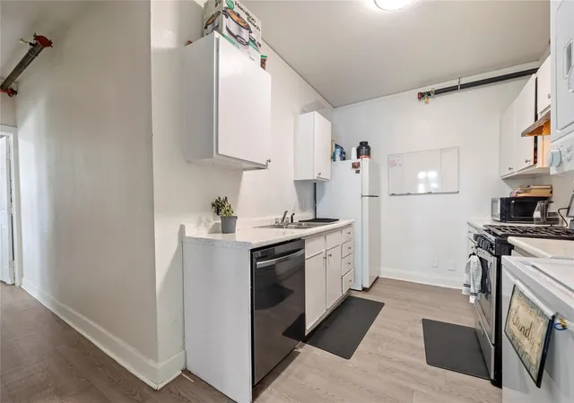 3rd image of 201 W 31St St #A, Austin, TX 78705 | MLS# 7478534