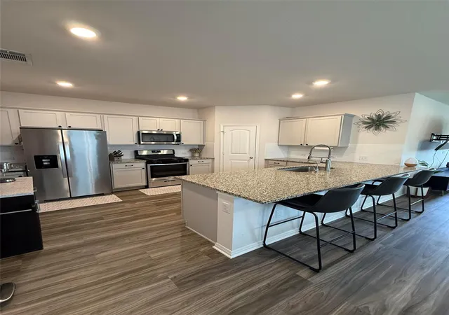 Photo 3 of Single family home for sale at 813 Cade Cv, Georgetown, TX 78626 | MLS# 5520361 | Listing updated on 2026-09-26
