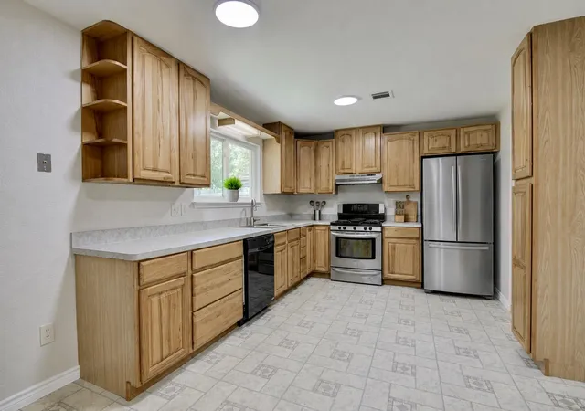 Photo 4 of Single family home for sale at 1603 Holstein Dr, Austin, TX 78758 | MLS# 1331340 | Listing updated on 2026-09-27