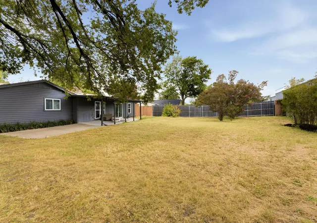 33rd image of 7312 Meadowood Dr, Austin, TX 78723 | MLS# 1982638
