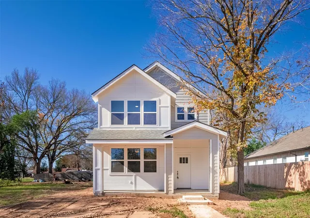 Single family home for sale at 107 Wilkes St, Smithville, TX 78957 | MLS# 6869682