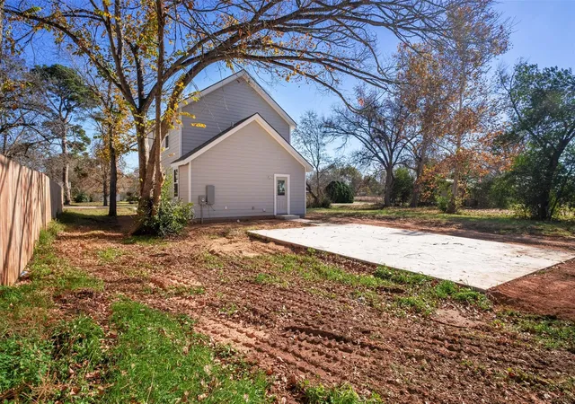 34th image of 107 Wilkes St, Smithville, TX 78957 | MLS# 6869682