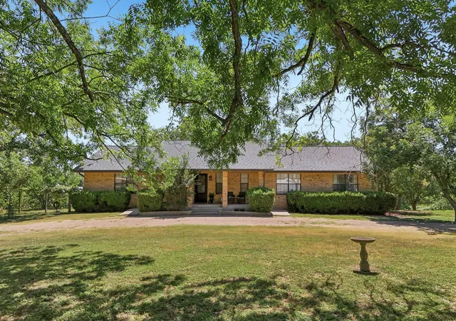 5th image of 504 Perkins St, Bastrop, TX 78602 | MLS# 2504929