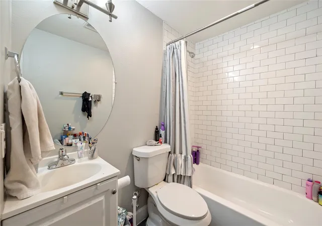 3rd image of 201 West 31St St #E, Austin, TX 78705 | MLS# 3165345
