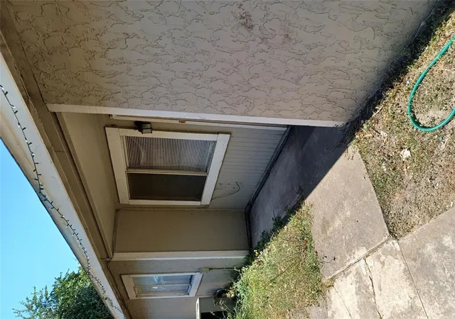 3rd image of 6711 Sandshof Dr, Austin, TX 78724 | MLS# 5401111