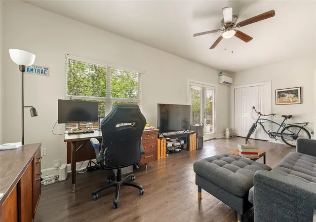 image of 201 W 31st St #H, Austin, TX 78705 | MLS# 1881721