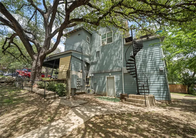 image of 201 W 31st St, Austin, TX 78705