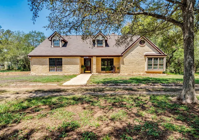 Single family home for sale at 1112 Live Oak Loop, Buda, TX 78610 | MLS# 9421013 | Listing updated on 2026-10-04