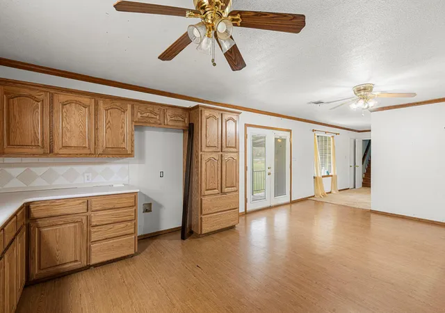 Homes for sale in Buda, TX | 510 Country Ln, Buda, TX 78610 | MLS# 2567382