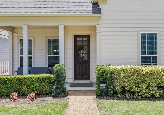 Photo 2 of Single family home for sale at 1174 Grant Wood Ave, Driftwood, TX 78619 | MLS# 4900200 | Listing updated on 2026-08-26