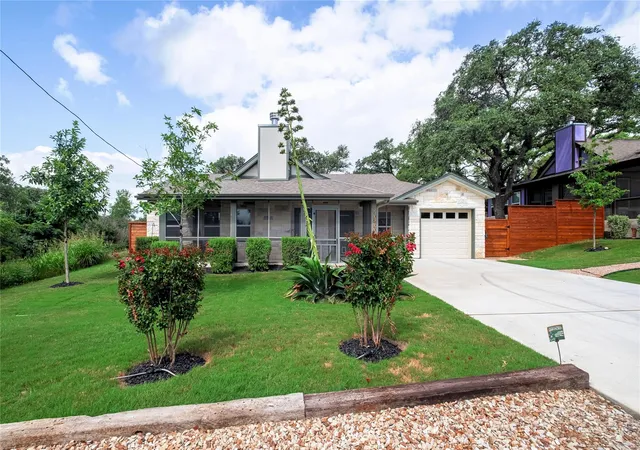 5th image of 10500 W Lakeview Dr, Jonestown, TX 78645 | MLS# 7807146