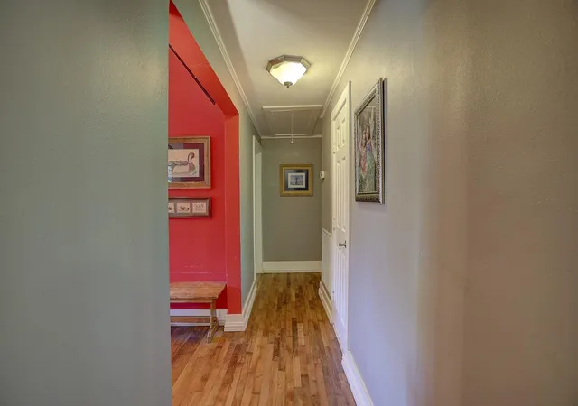 Photo 3 of Single family home for sale at 905 S Walnut St, Georgetown, TX 78626 | MLS# 8731625 | Listing updated on 2026-10-06