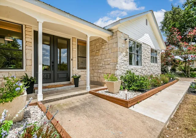 Homes for sale in Wimberley, TX | 160 Donna Dr, Wimberley, TX 78676 | MLS# 5430528