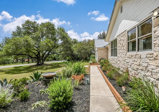 Homes for sale in Wimberley, TX | 160 Donna Dr, Wimberley, TX 78676 | MLS# 5430528