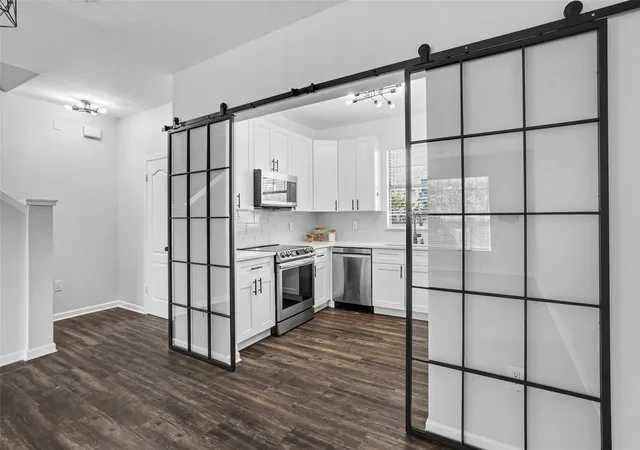 5th image of 11203 Ranch Road 2222 #2203, Austin, TX 78730 | MLS# 2703462