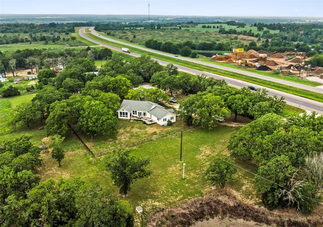 3rd image of 1389 Hwy 290 E, Elgin, TX 78621 | MLS# 8391136