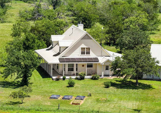 3rd image of 928 Upper Elgin River Rd, Elgin, TX 78621 | MLS# 4396685