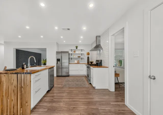 5th image of 4808 Broadhill Dr, Austin, TX 78723 | MLS# 1348005