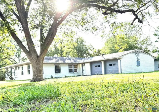 Homes for sale in Gonzales, TX | 302 Smith St, Gonzales, TX 78629 | MLS# 6416266