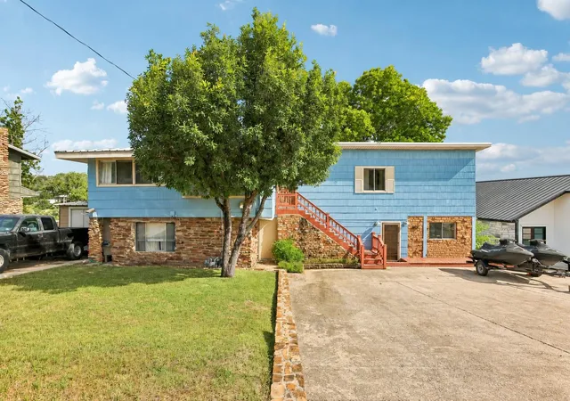 37th image of 2516 Circle Dr, Marble Falls, TX 78654 | MLS# 6154166