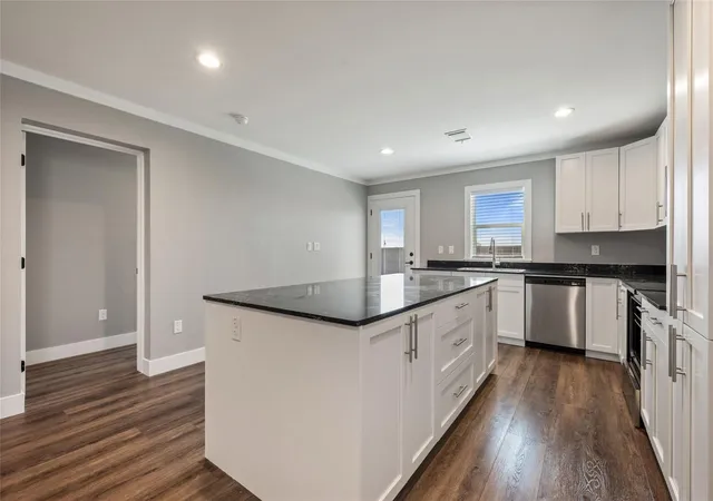 Photo 4 of Single family home for sale at 2026 Applewood Dr, Lockhart, TX 78644 | MLS# 7265079 | Listing updated on 2026-10-08